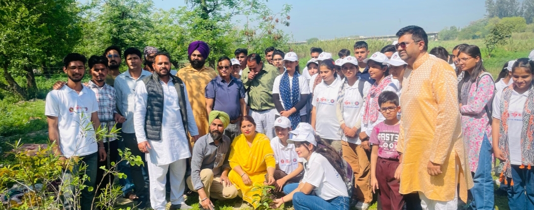 ਮੈਨ ਐਡ ਨੇਚਰ ਫਾਉਂਡੇਸ਼ਨ ਵਲੋਂ ਸ਼ਹੀਦਾਂ ਨੂੰ ਸਮਰਪਿਤ ਪੌਦੇ ਲਗਾਏ ਗਏ